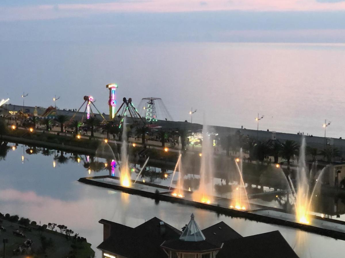 Black Sea VI Dari Apartments Batumi Bagian luar foto