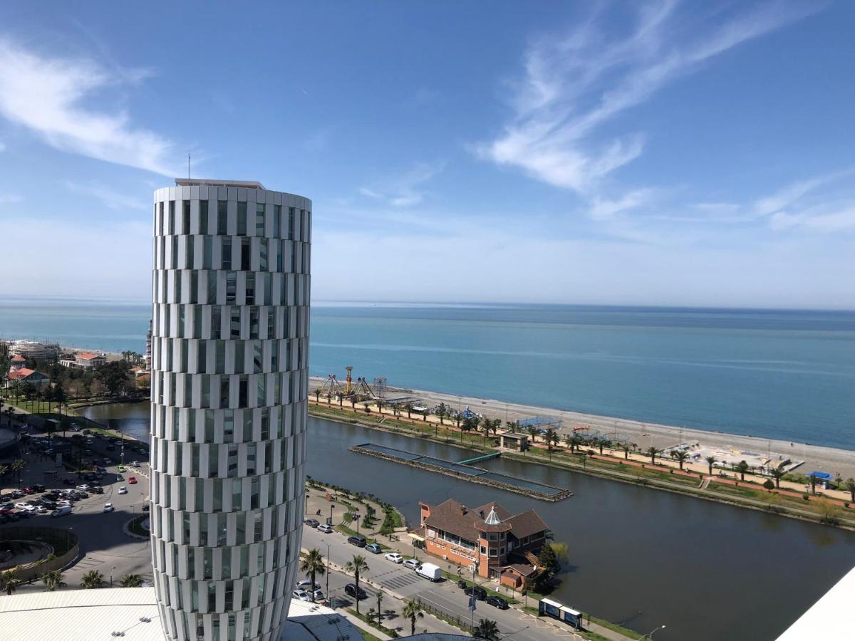 Black Sea VI Dari Apartments Batumi Bagian luar foto