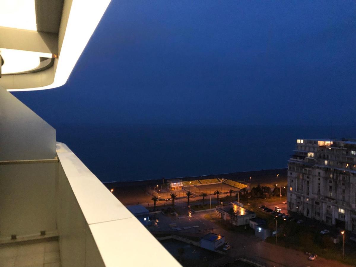 Black Sea VI Dari Apartments Batumi Bagian luar foto