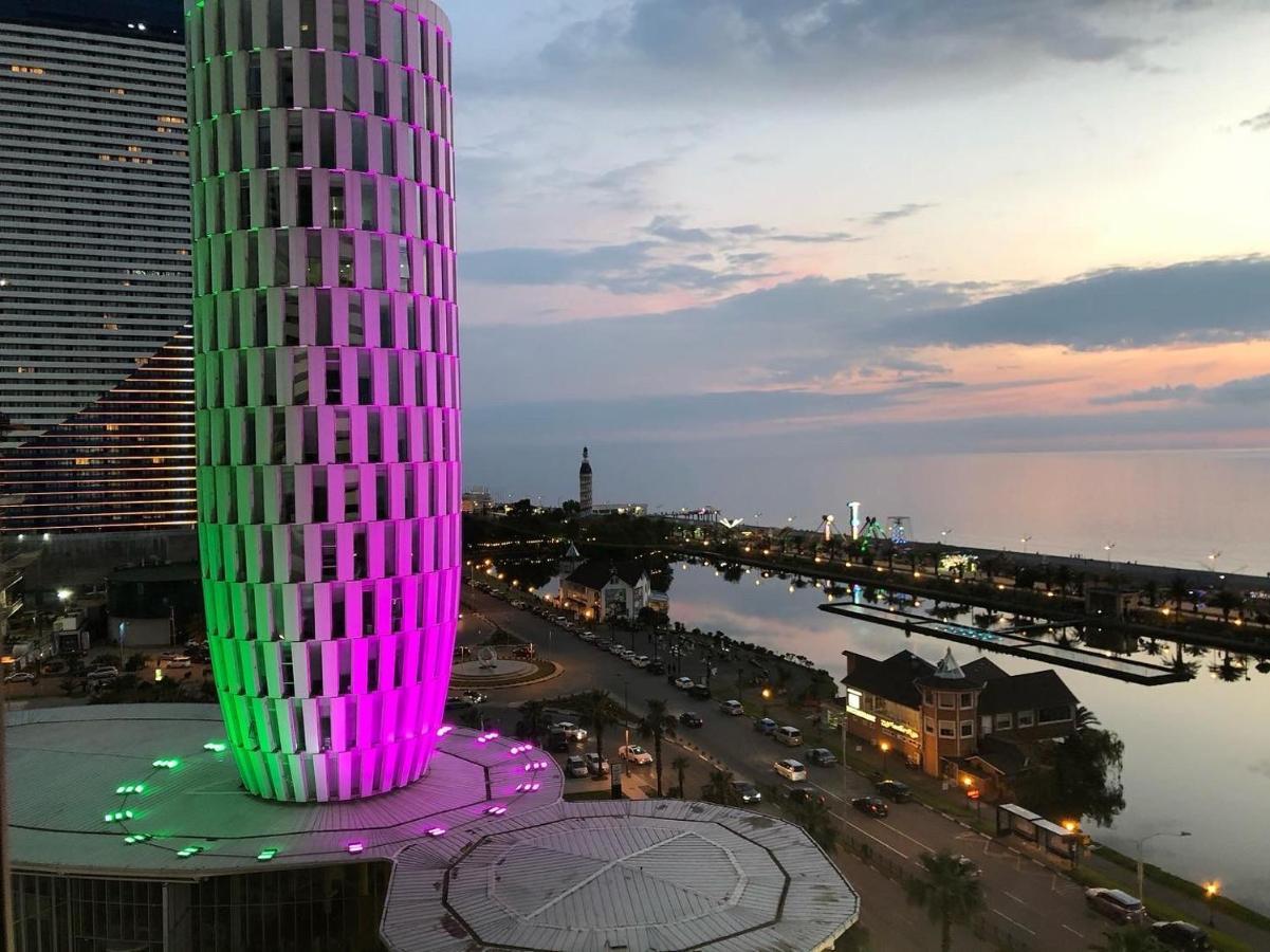 Black Sea VI Dari Apartments Batumi Bagian luar foto