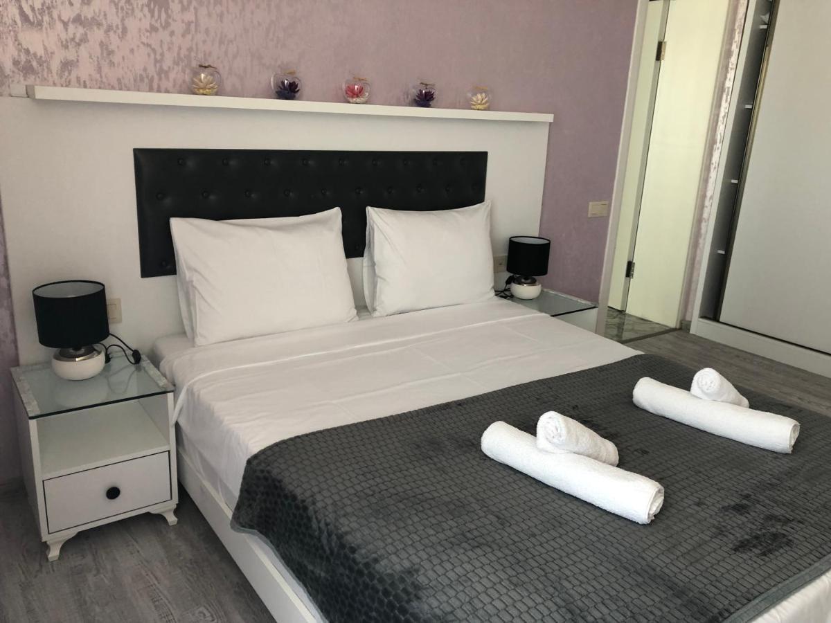 Black Sea VI Dari Apartments Batumi Bagian luar foto