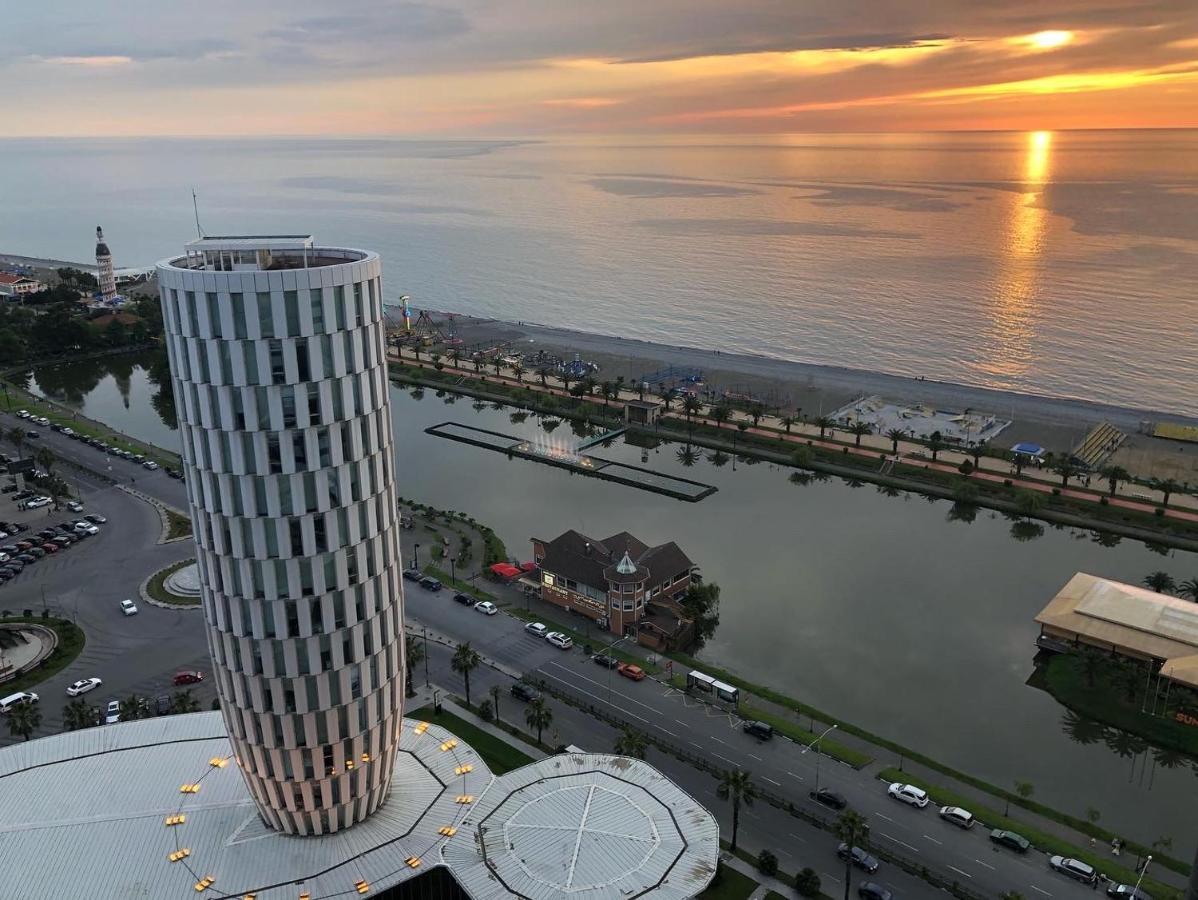 Black Sea VI Dari Apartments Batumi Bagian luar foto