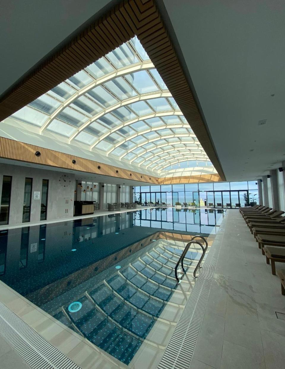 Black Sea VI Dari Apartments Batumi Bagian luar foto